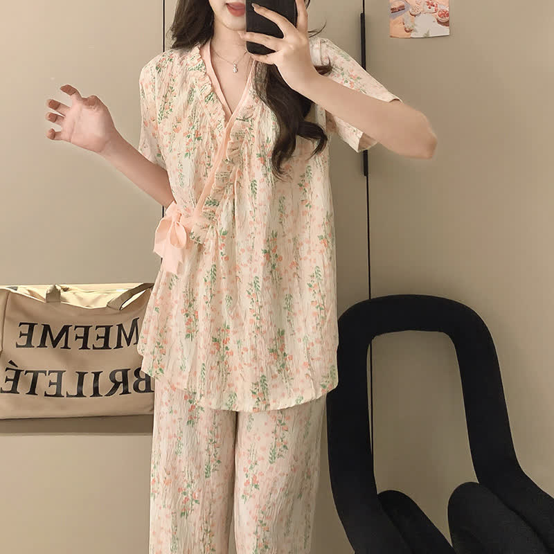 Completo da notte kimono con volant a foglie floreali