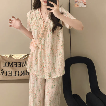Completo da notte kimono con volant a foglie floreali