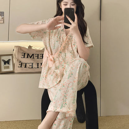 Completo da notte kimono con volant a foglie floreali