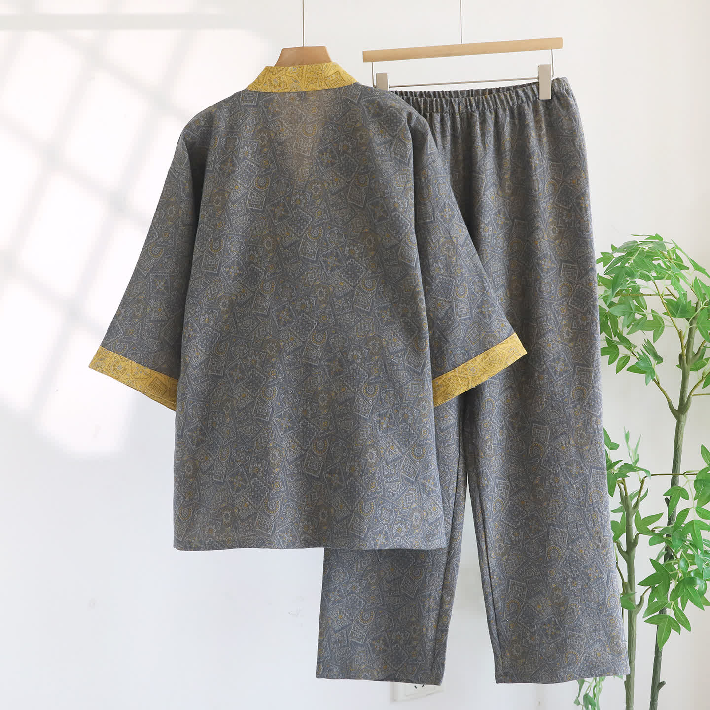 Pigiama unisex con kimono geometrico giapponese - image 1