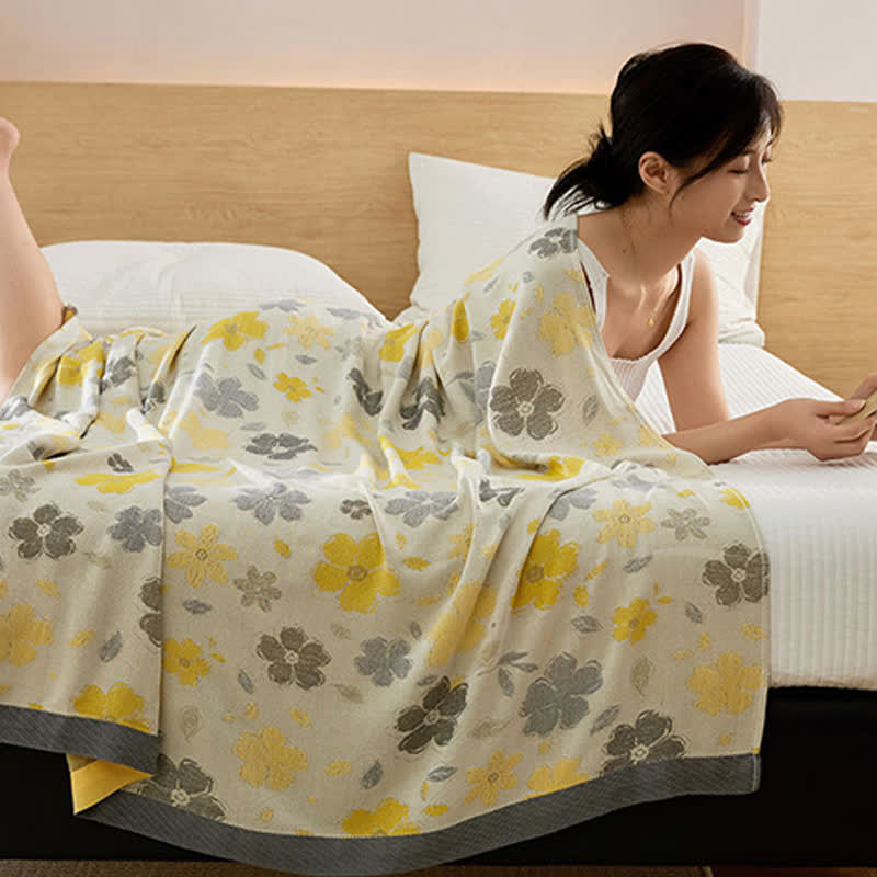 Copriletto rinfrescante con stampa di fiori di pesco