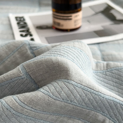 Trapunta in mussola di cotone con stampa a righe minimaliste