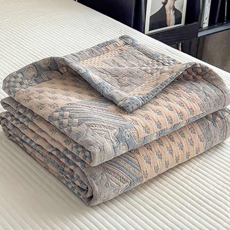 Trapunta in mussola di cotone con patchwork geometrico Paisley