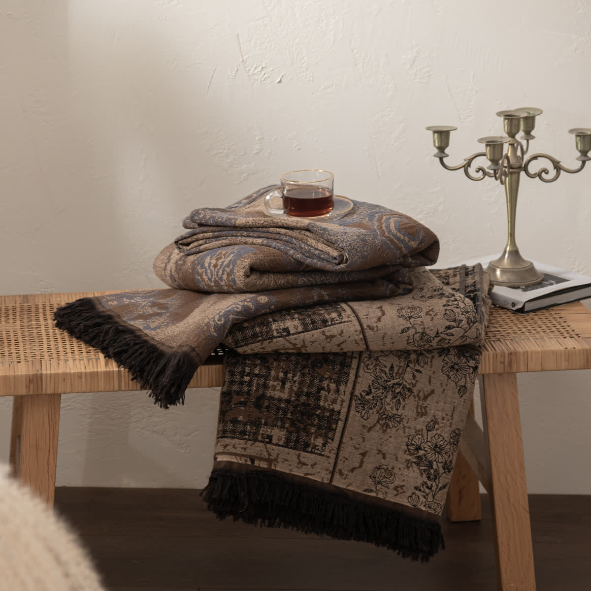 Trapunta in mussola di cotone con patchwork a quadri floreali