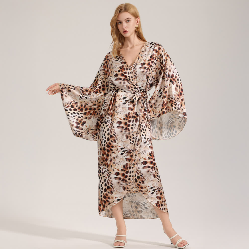 Kimono con stampa leopardata marrone artistica