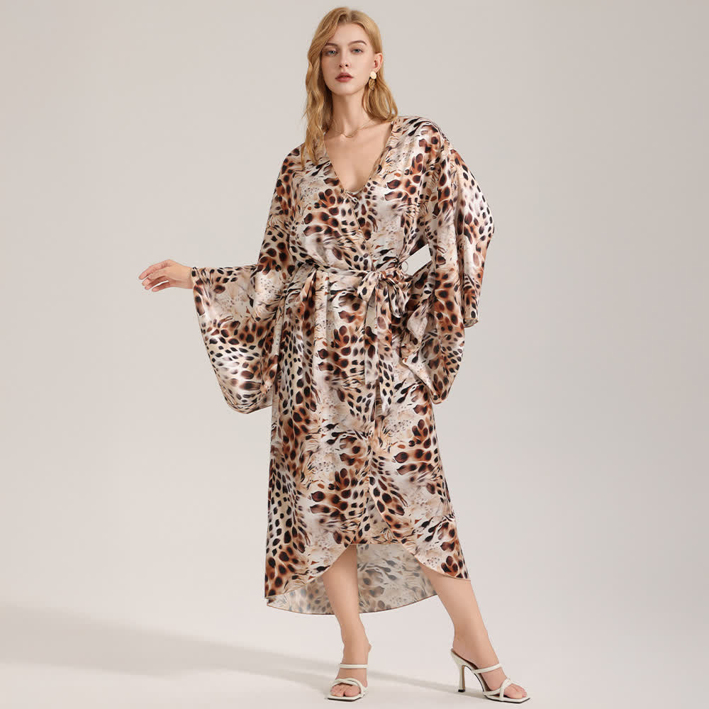 Kimono con stampa leopardata marrone artistica