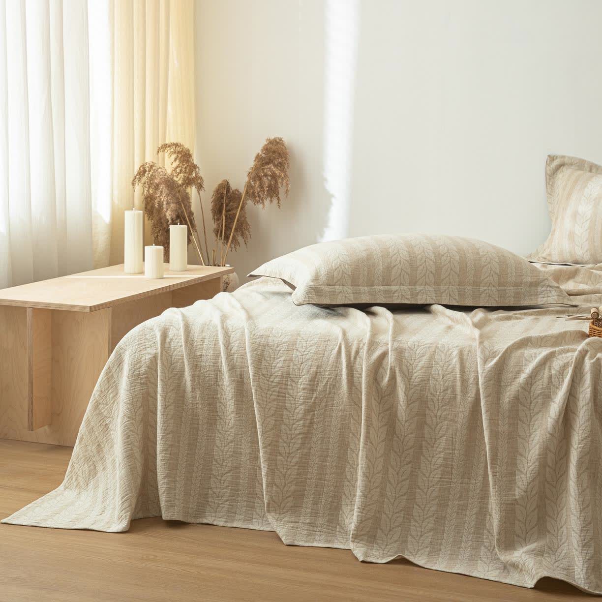 Copriletto in lino e cotone testurizzato color grano beige