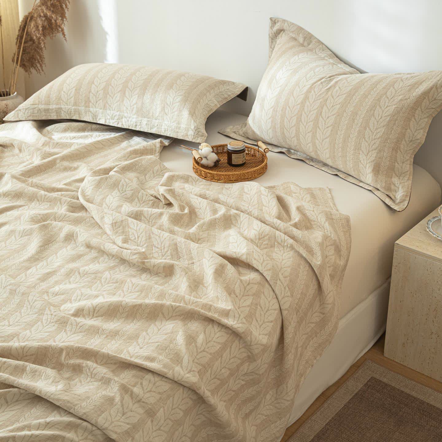 Copriletto in lino e cotone testurizzato color grano beige