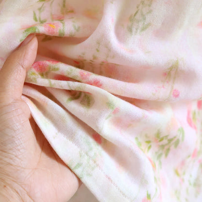 Camicia da notte in cotone con stampa di rose e scollo a balza