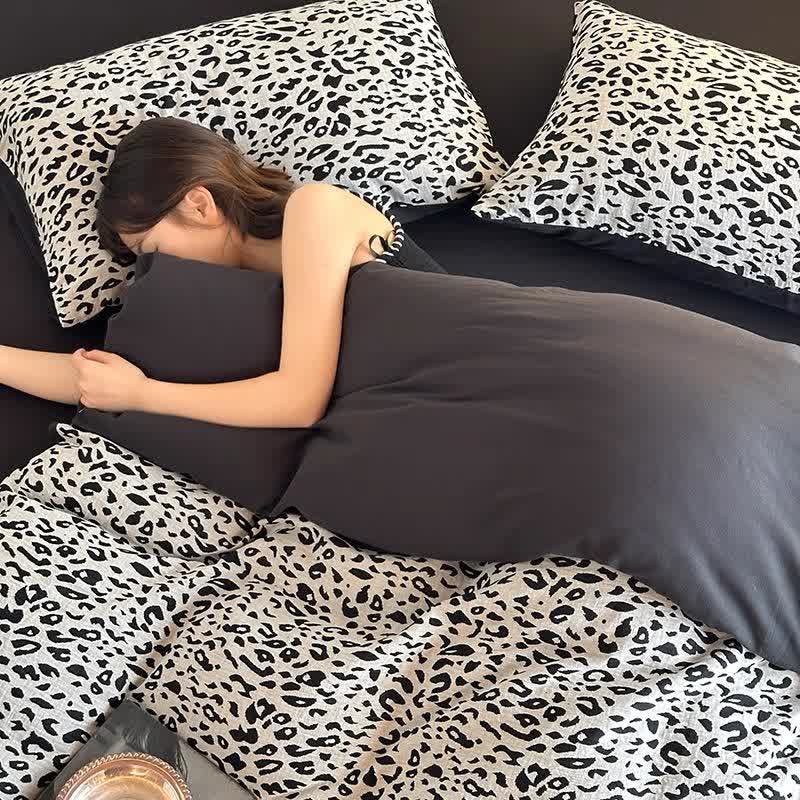 Set di biancheria da letto in cotone naturale con stampa leopardata (4 pezzi)