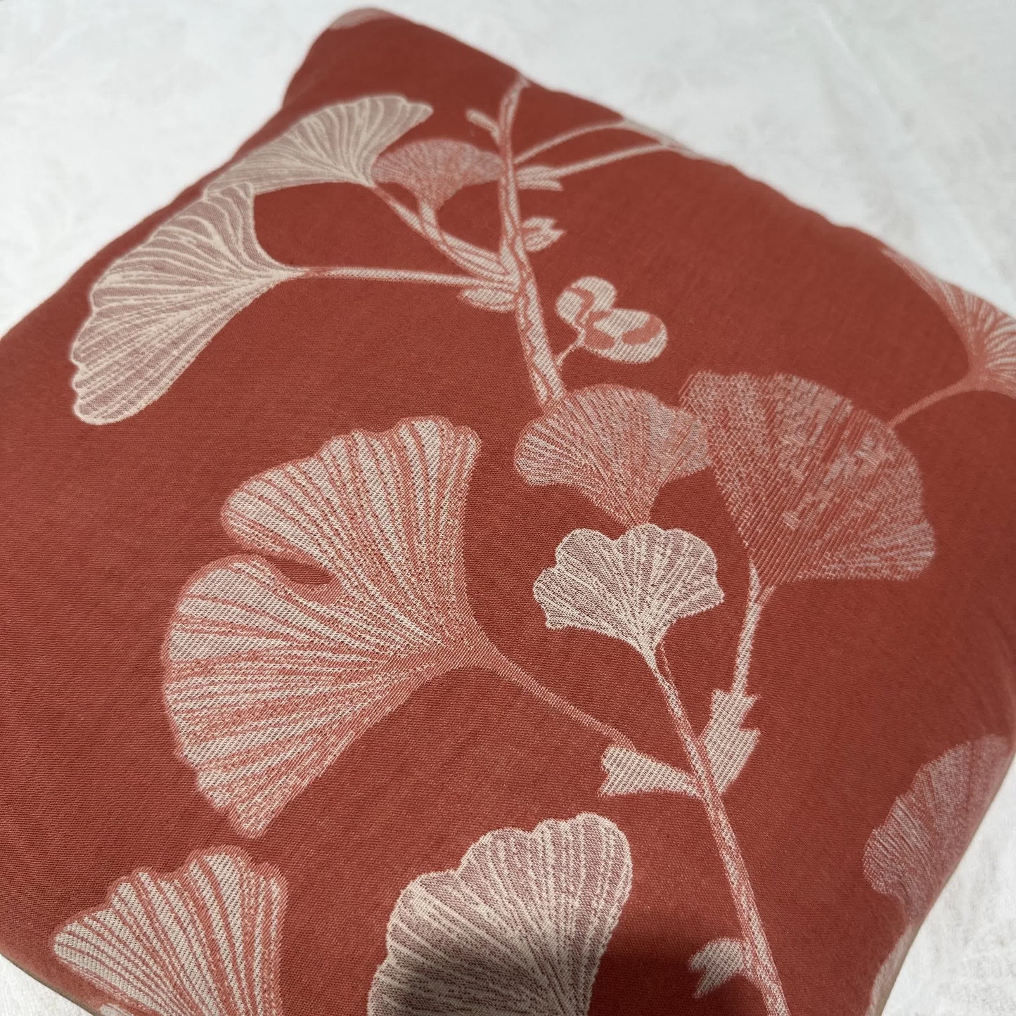 Cuscino decorativo rustico con foglie di ginkgo - image 4