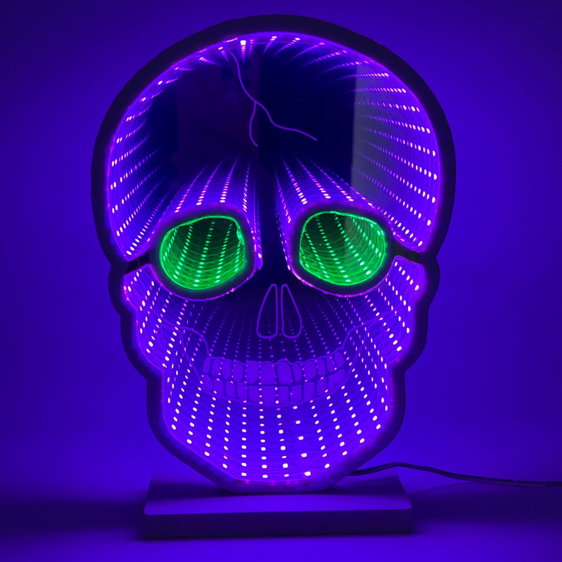 Luci a forma di teschio di Halloween con supporto - 2 pezzi - 2"L x 6"L x 9"A - image 6