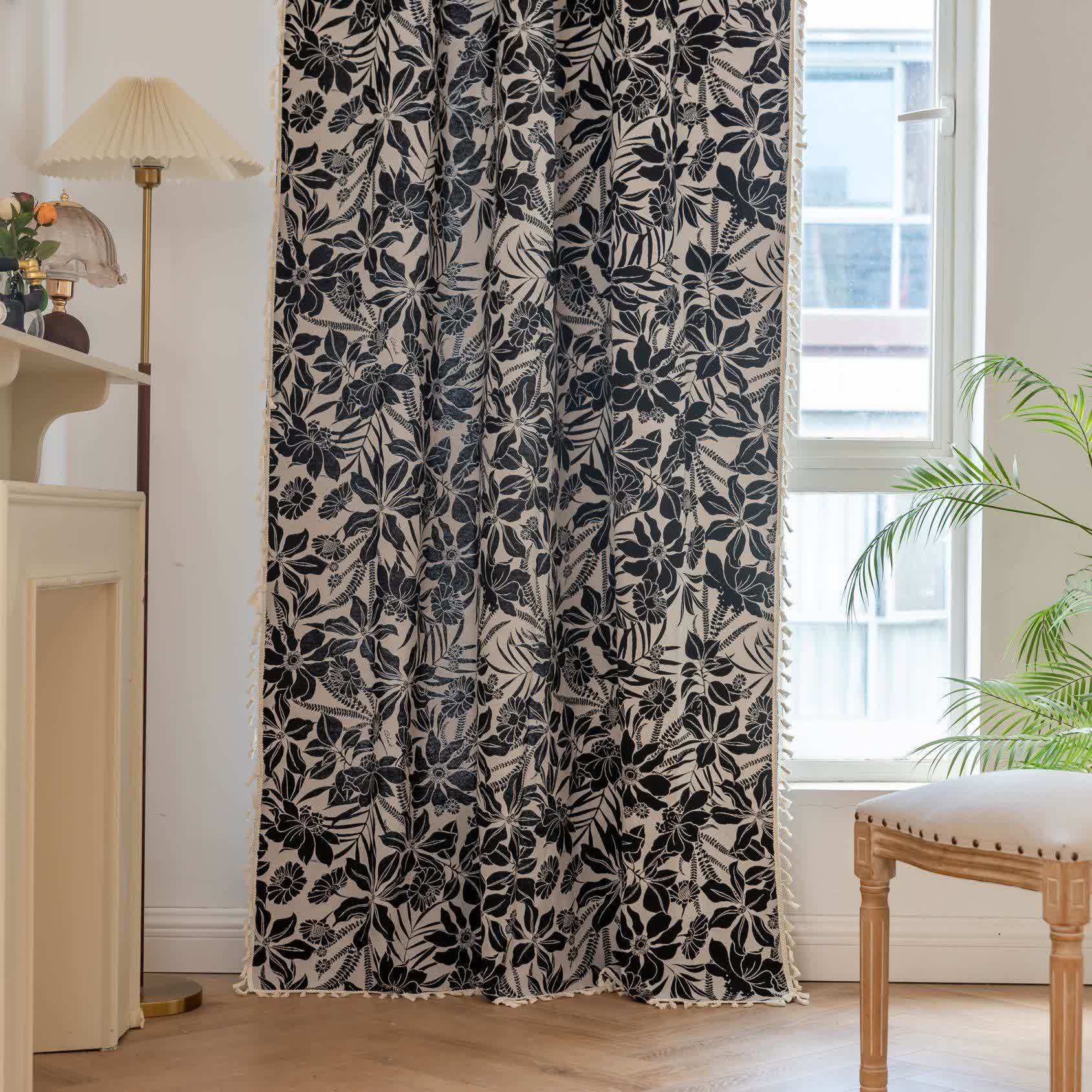 Tenda vintage con nappe floreali nere - image 4