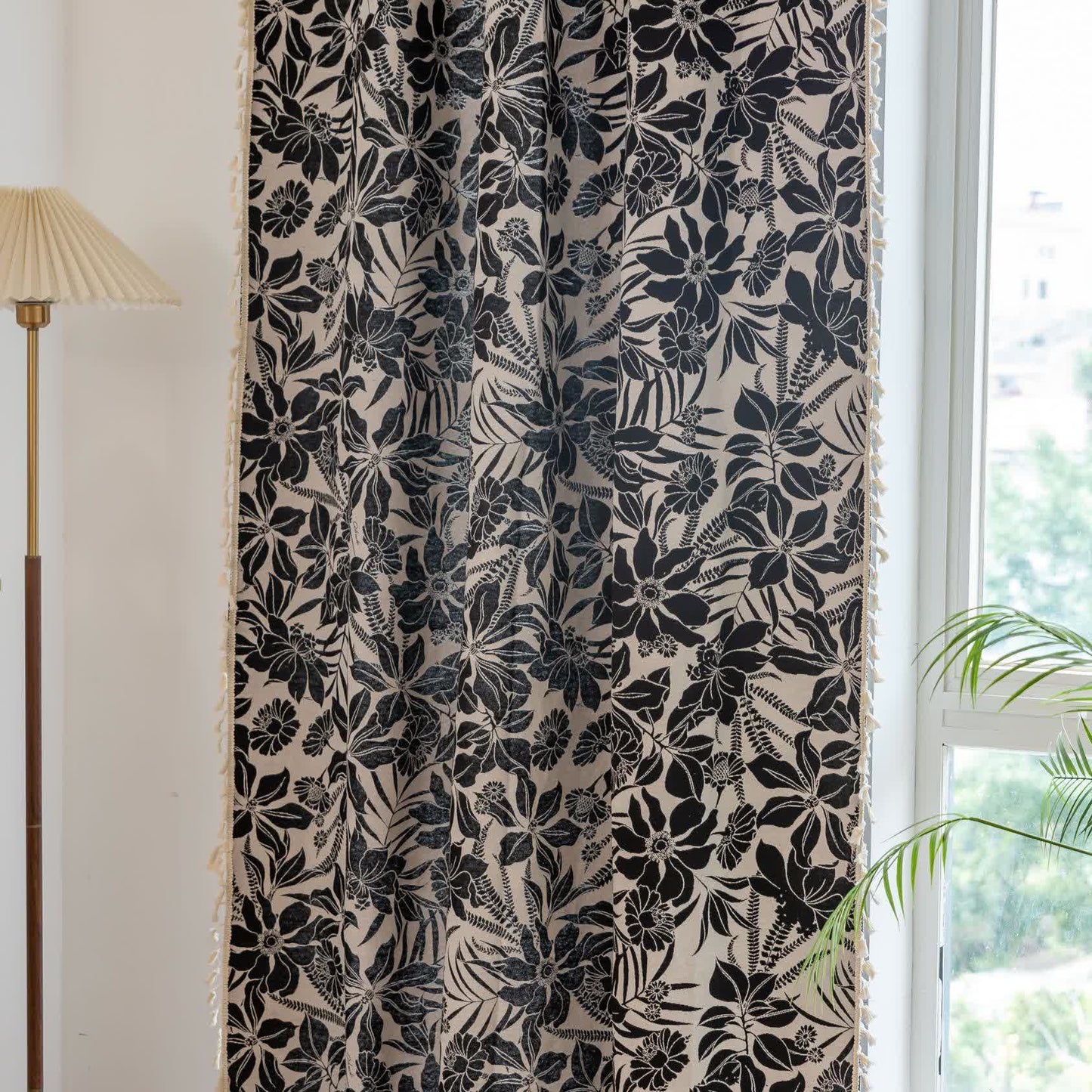 Tenda vintage con nappe floreali nere - image 6