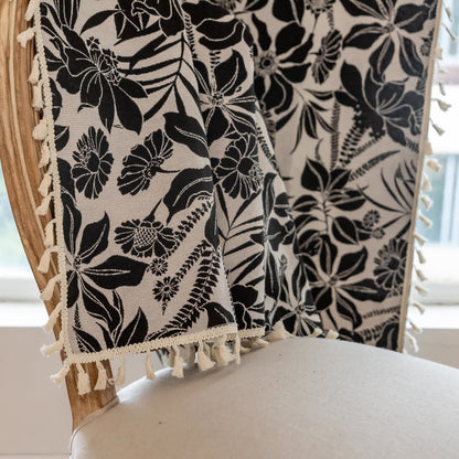 Tenda vintage con nappe floreali nere - image 8