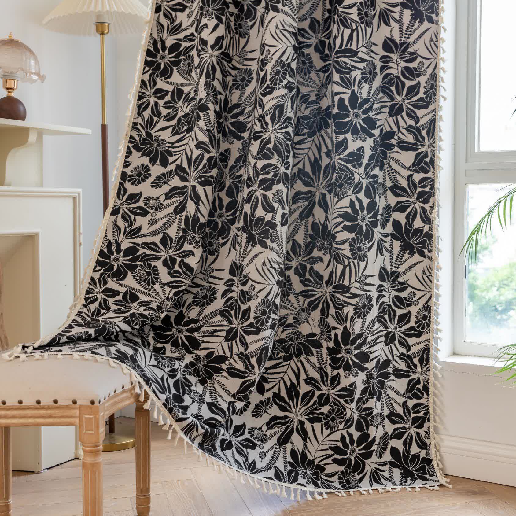 Tenda vintage con nappe floreali nere - image 3