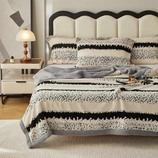 Coperta Sherpa a doppio strato con stampa a righe - image 1