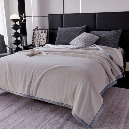 Coperta tinta unita in stile minimalista - image 8