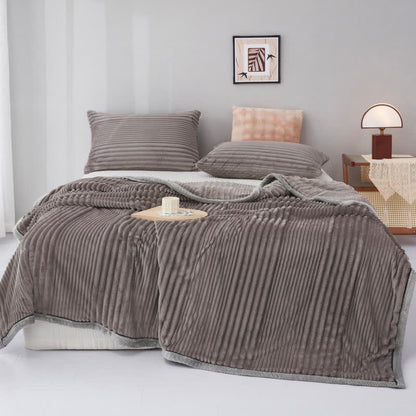 Coperta in peluche a righe tinta unita - Grigio scuro - Matrimoniale Grande - image 18