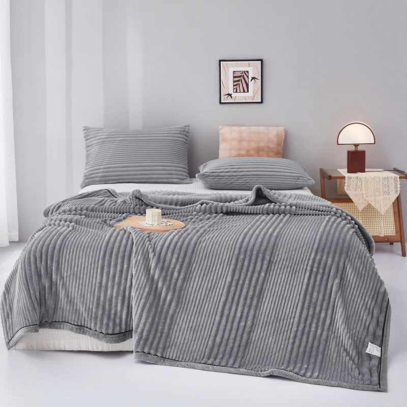 Coperta in peluche a righe tinta unita - Grigio chiaro - Matrimoniale Grande - image 16