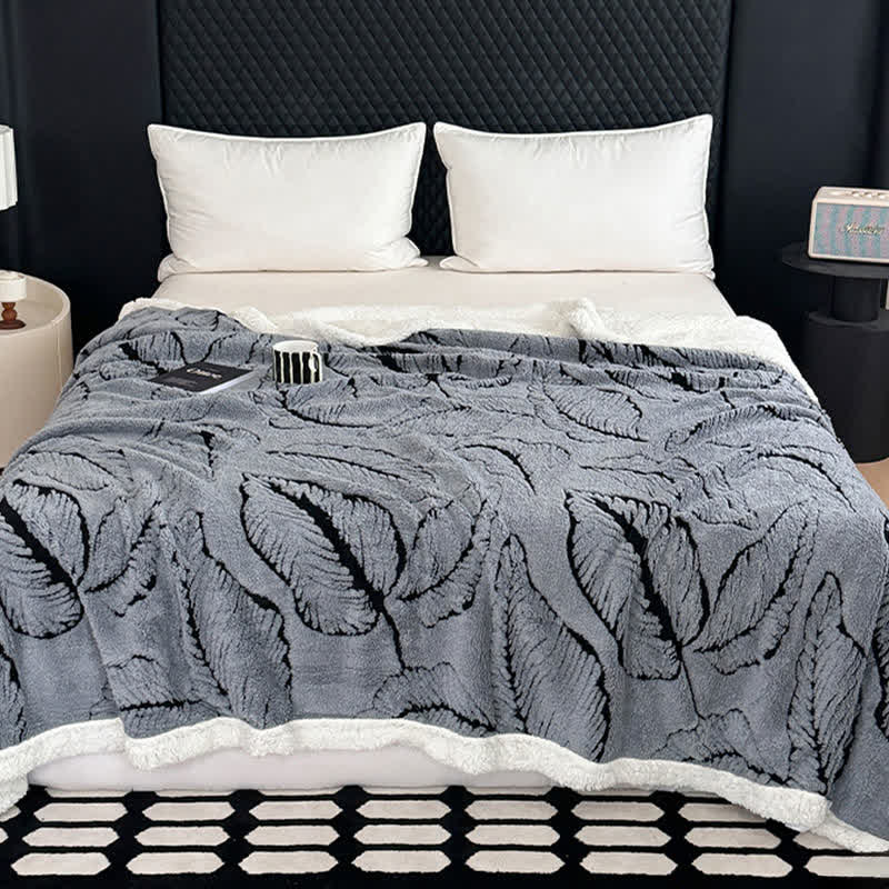 Coperta in peluche jacquard a foglia grande - Grigio - 230cm x 250cm - image 11