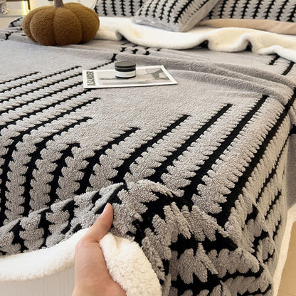 Coperta jacquard con stampa geometrica - image 4