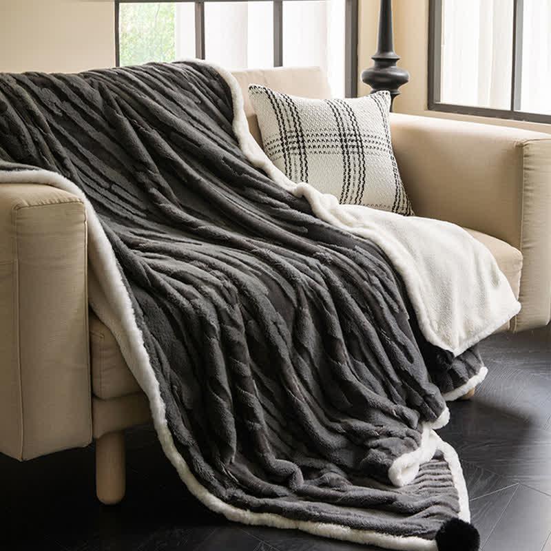 Coperta jacquard a righe testurizzate - image 4