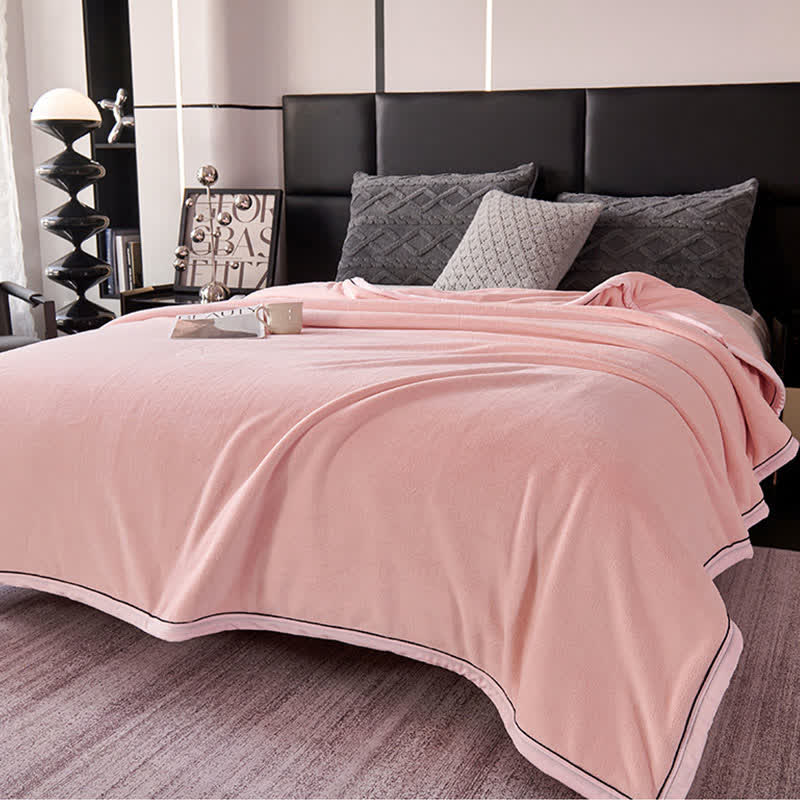 Coperta tinta unita in stile minimalista - image 11