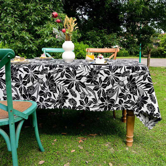 Tovaglia vintage con bordo smerlato e motivo floreale nero - 140cm x 260cm - image 1