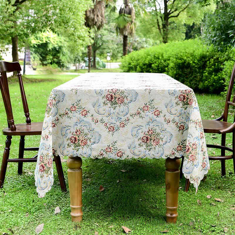 Elegante tovaglia floreale con bordo smerlato - image 2
