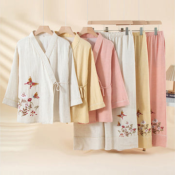 Completo da notte kimono con ricamo floreale a farfalla - image 1