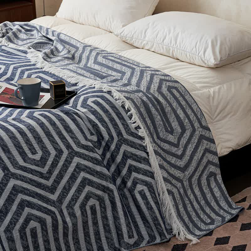 Trapunta reversibile in cotone jacquard a quadri con nappe - image 8