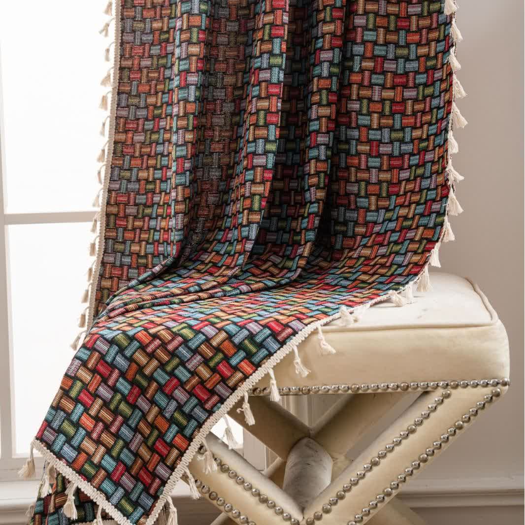 Tende jacquard con nodi geometrici colorati - image 3