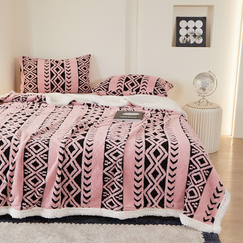 Coperta calda in jacquard a righe e diamanti - image 3