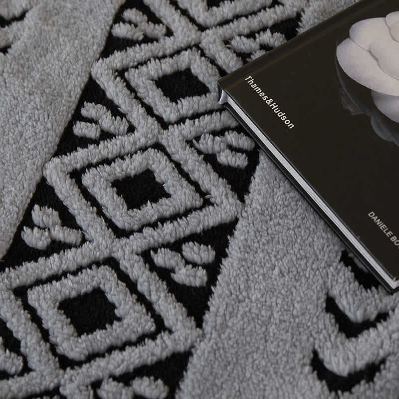 Coperta calda in jacquard a righe e diamanti - image 12