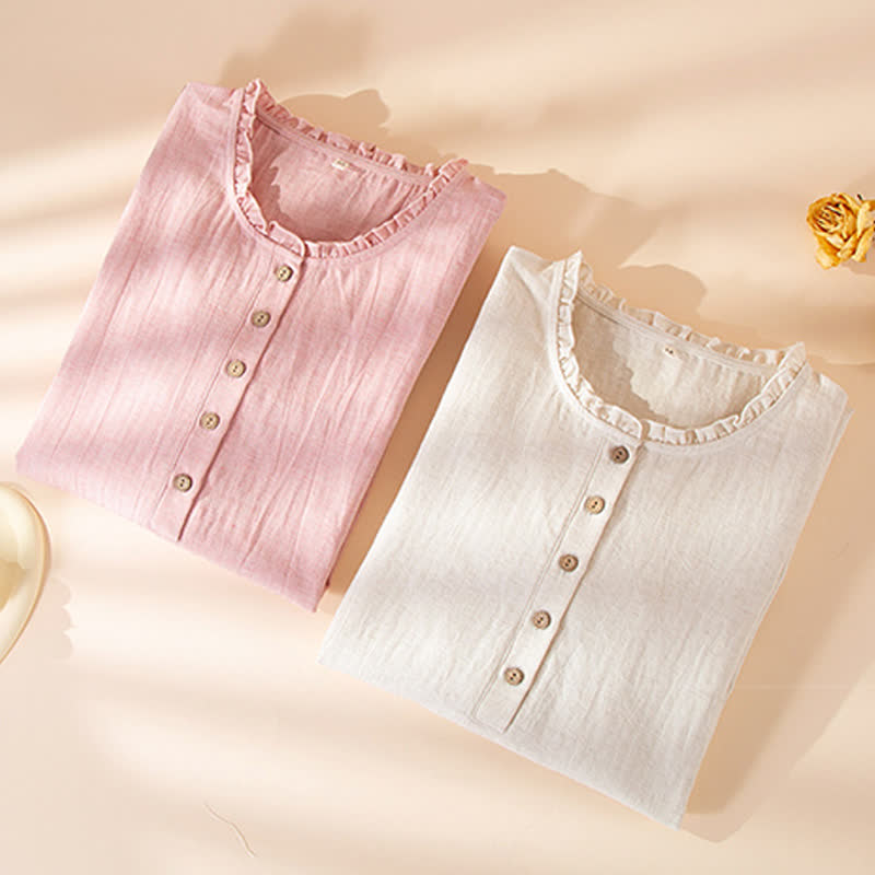 Semplice camicia da notte in cotone e lino con bottoni e volant - image 1