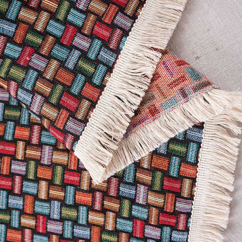 Coperta da divano con nodo geometrico colorato - image 6