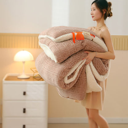Coperta Sherpa con motivo geometrico in rilievo - image 13