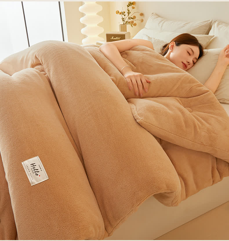 Coperta di peluche calda e semplice in tinta unita - image 1