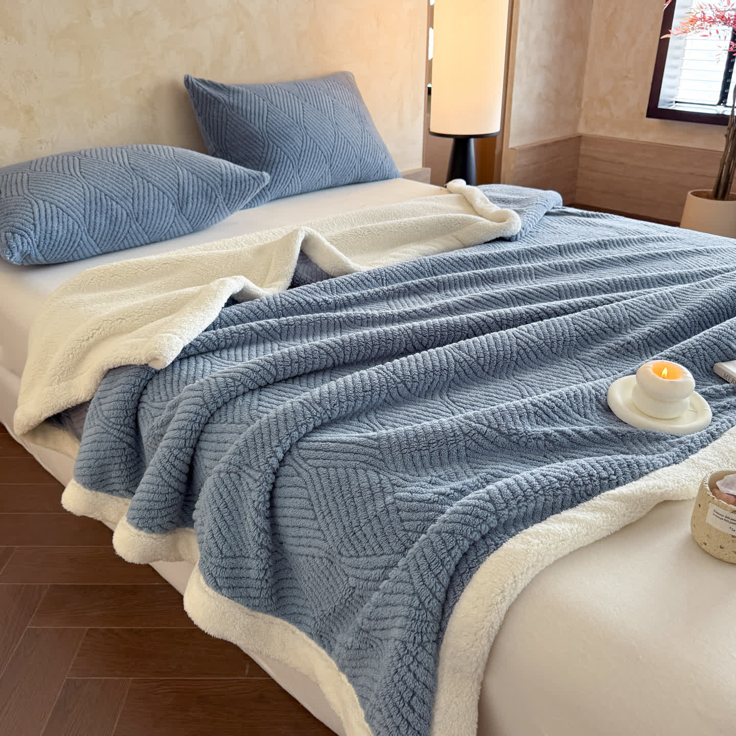 Coperta reversibile in caldo Sherpa - Blu - 2 federe - 48cm x 74cm - image 1