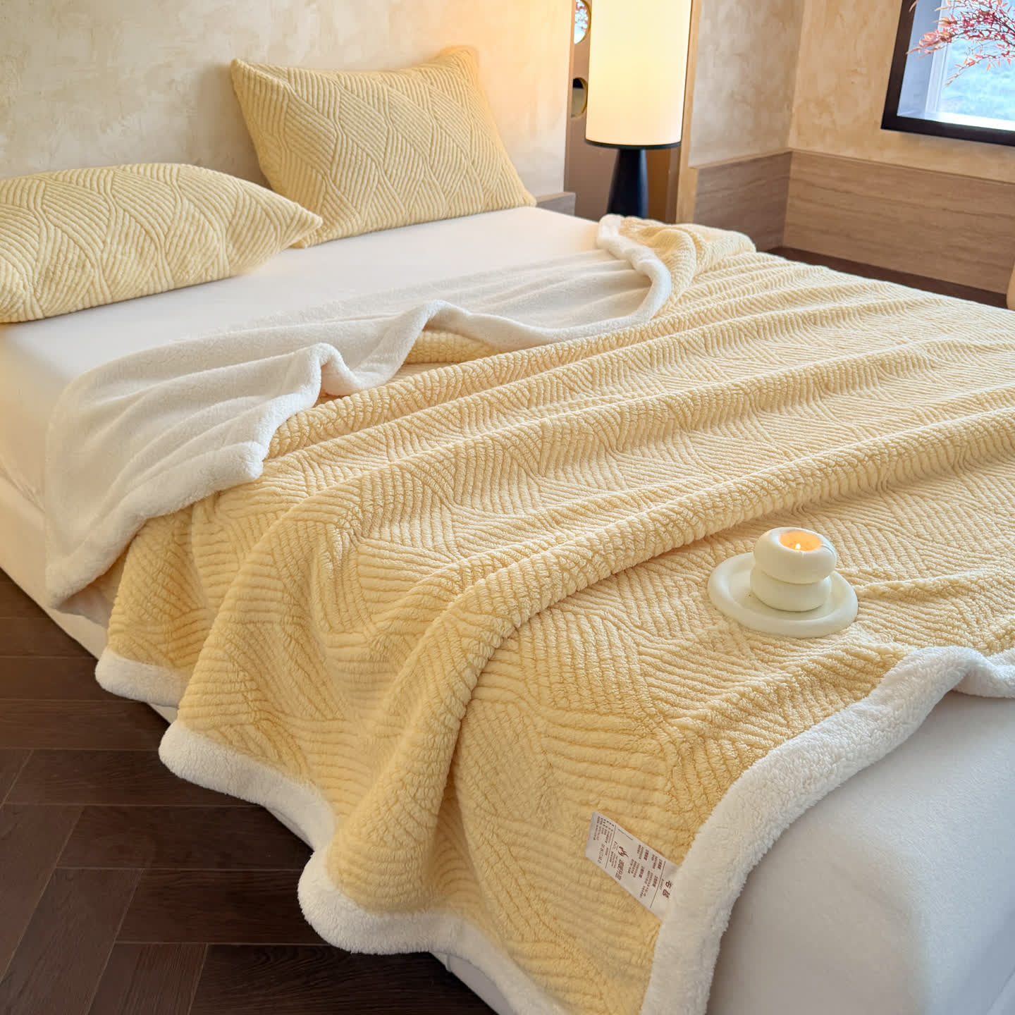 Coperta reversibile in caldo Sherpa - Giallo chiaro - 2 federe - 48cm x 74cm - image 14