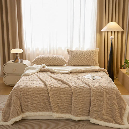 Coperta calda con trama a rombi a righe - image 0