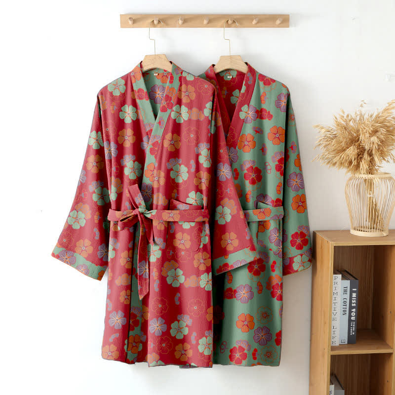 Kimono in garza di cotone con fiori di prugna - image 1