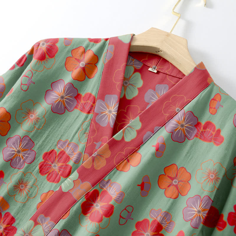 Kimono in garza di cotone con fiori di prugna - image 11