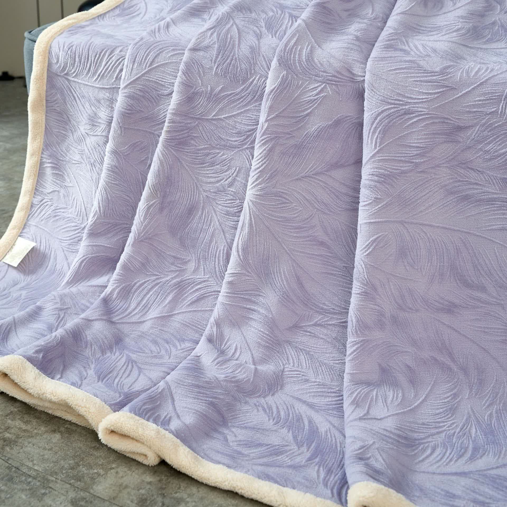 Coperta calda con trama a foglia - image 11