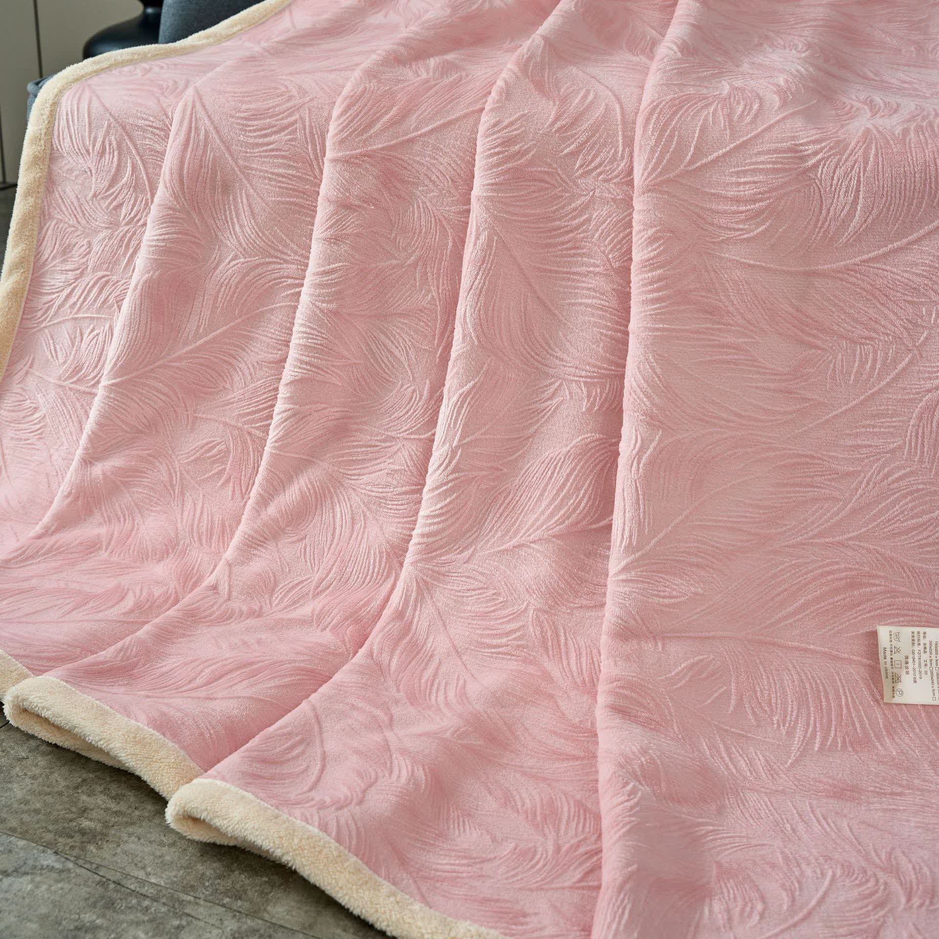 Coperta calda con trama a foglia - image 15