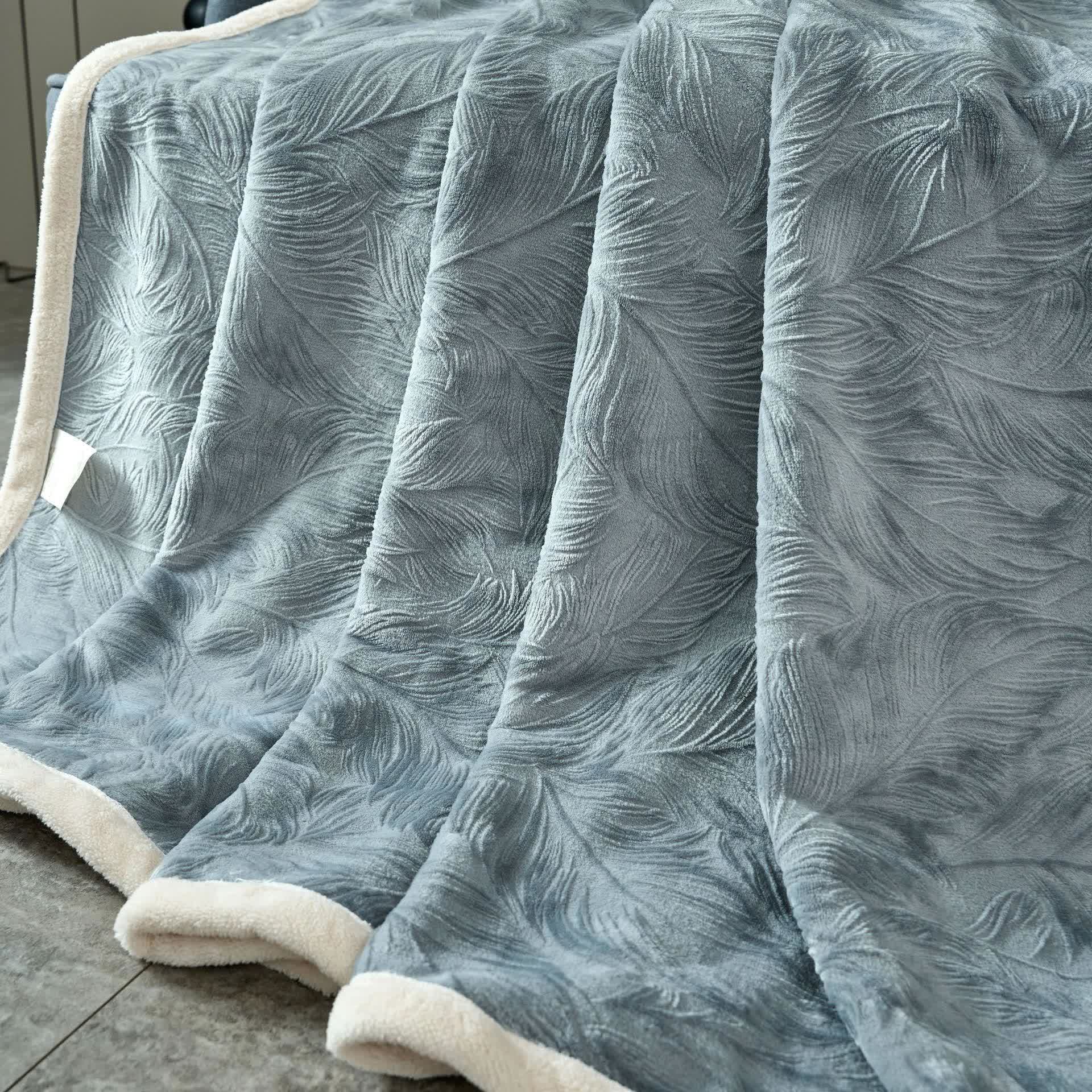 Coperta calda con trama a foglia - image 2