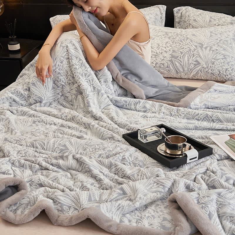 Coperta calda con texture floreale a forma di foglia - image 3