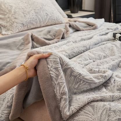 Coperta calda con texture floreale a forma di foglia - image 8