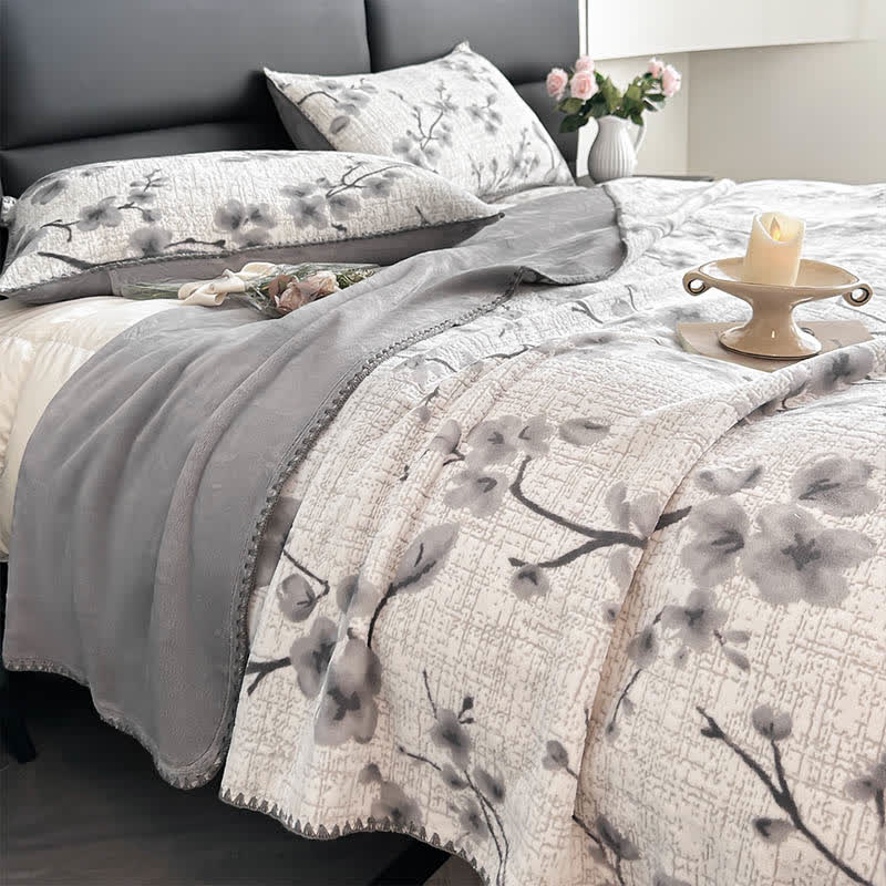 Coperta jacquard con motivo a fiori di prugna - image 3